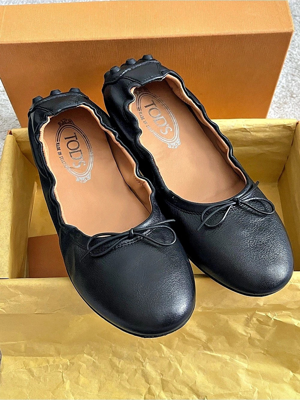 Tod's Women’s Gommino Bow-Detailed Leather Ballerina Flats Black EU 38 - Picture 11 of 14